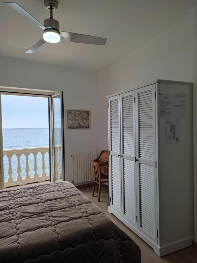 지오비나조 Vento Di Bolina B&B 외부 사진